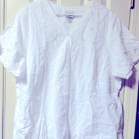 Essentials by Maggie ~ Top ~ Women’s ~ Size 22 - 24 ~ Blouse ~ 2X ~ White - Picture 6 of 9